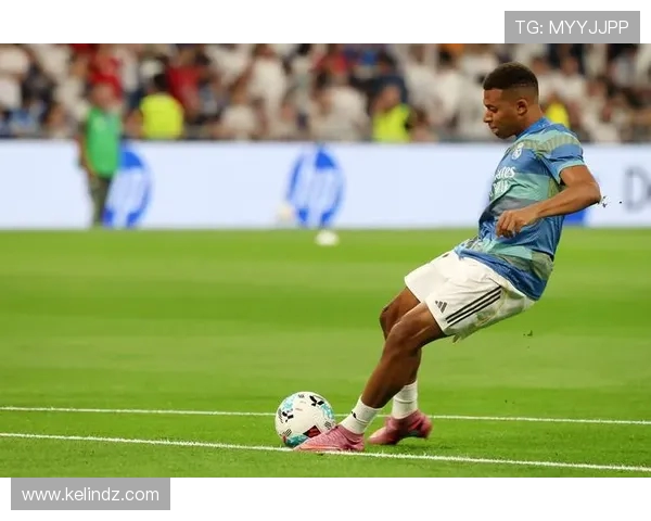 姆巴佩欧冠助攻达25次追平亨利成法国球员助攻榜第三位